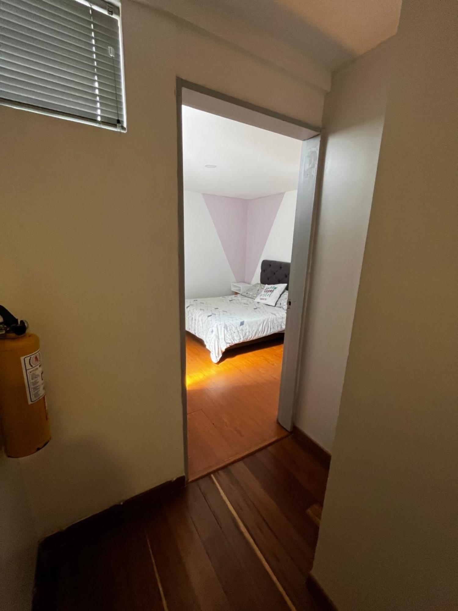 Urbana Hostel Богота Екстер'єр фото