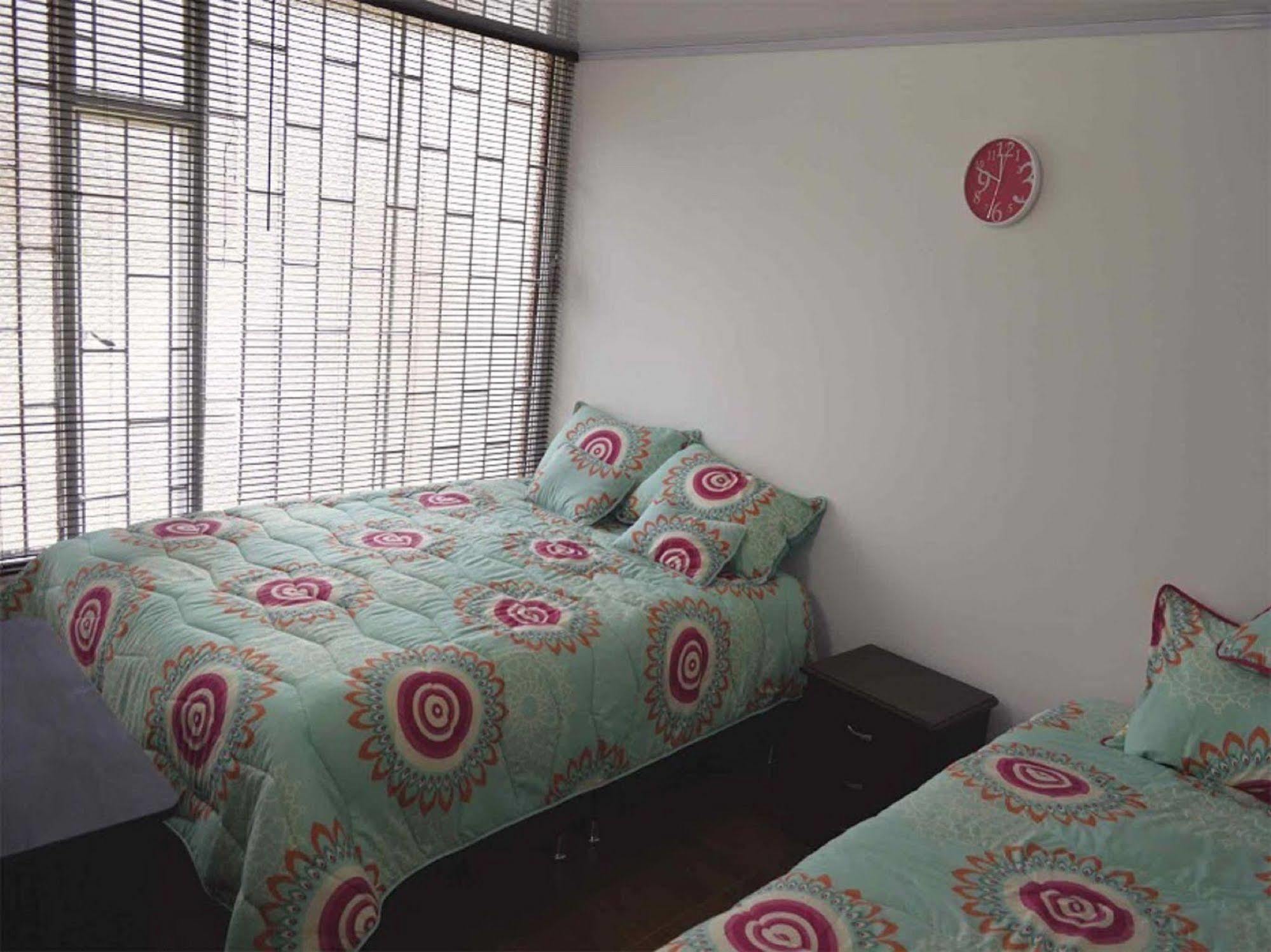 Urbana Hostel Богота Екстер'єр фото